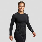 model wearing Appleton Netball Club Baselayer – Adult