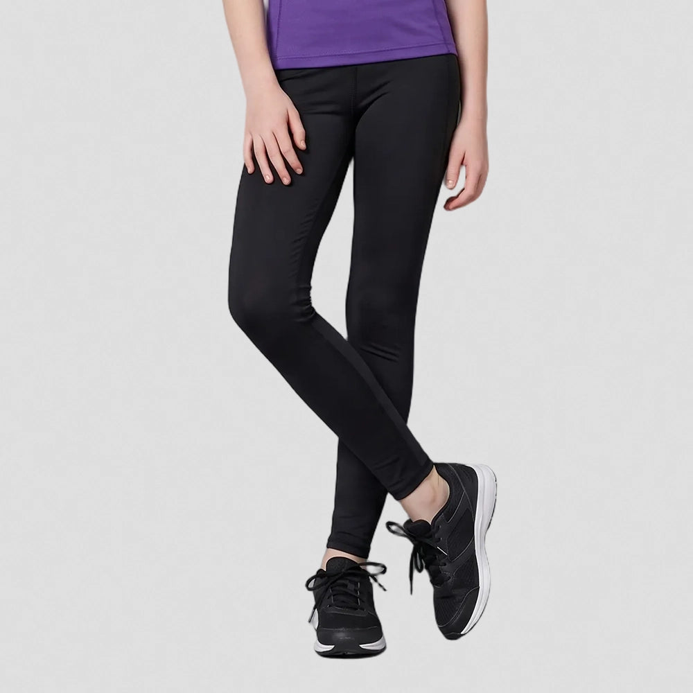 junior model wearing Appleton Netball Club Premium Legging – Junior
