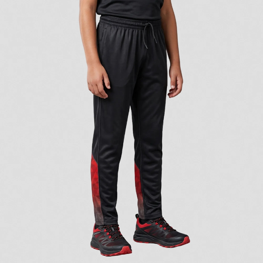 model wearing HFC Custom Skinny Pants – Junior