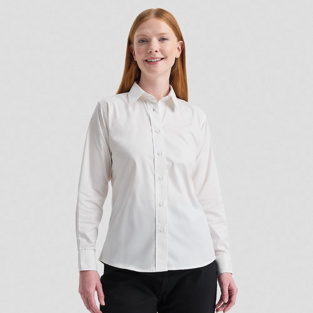 Model wearing Uneek Ladies Pinpoint Oxford Full Sleeve Shirt UC703