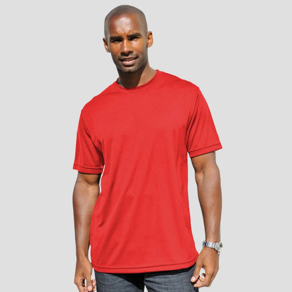 Model wearing the AWDis Cool T-Shirt JC001 in Fire Red