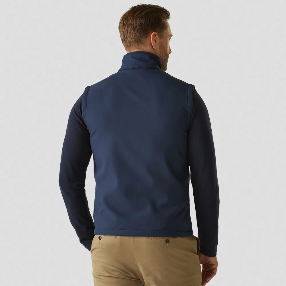 back view of model wearing Regatta RG372 (TRA925) Ascender Two Layer Soft Shell Bodywarmer