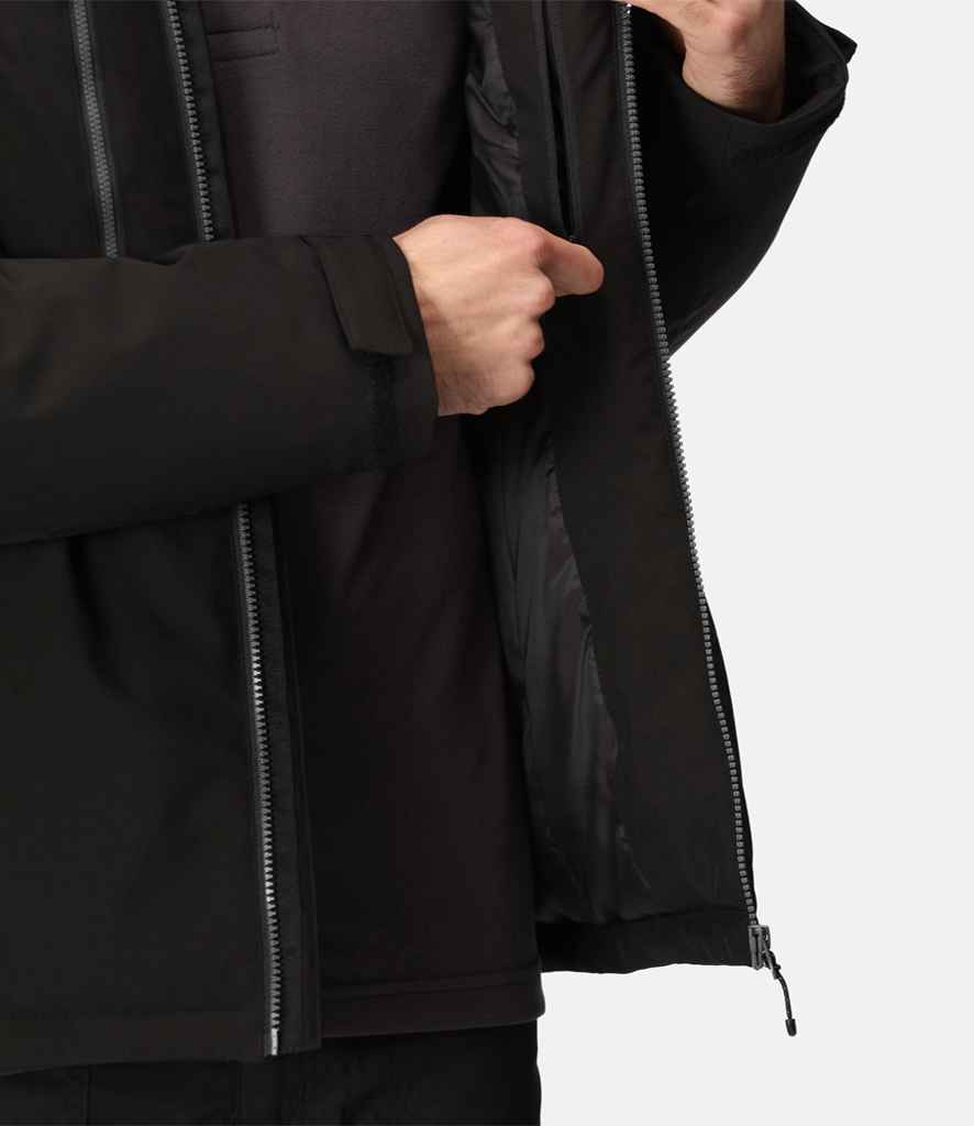 Inner view of the RG443 Regatta Navigate Waterproof Insulated Jacket in Black / Seal Grey